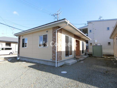 【外観】 | ＹＡＭＡＴＯハウスＡ | ２００６年築の一戸建て。