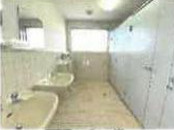 大津市相模町の事務所のトイレ