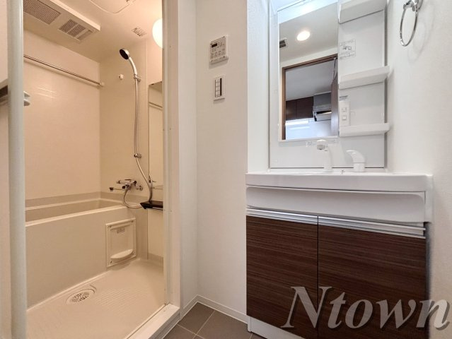 【洗面所】 | SHOKEN Residence 名古屋〈太閤通〉 | 忙しい朝には欠かせない洗面所です