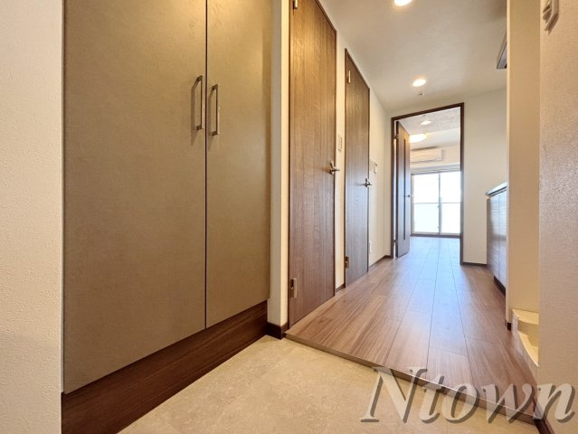 【玄関】 | SHOKEN Residence 名古屋〈太閤通〉 | シンプルで使いやすい玄関です