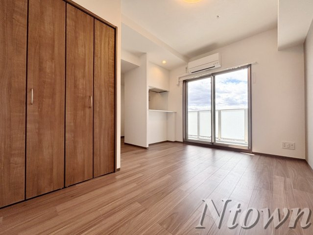 【その他】 | SHOKEN Residence 名古屋〈太閤通〉 | こちらの居間で趣味の時間をお楽しみください