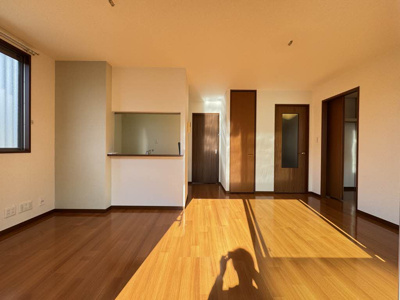 【居間・リビング】 | メゾン・ド・クローバー D棟