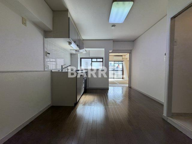 シャトー柴原の居間・リビング