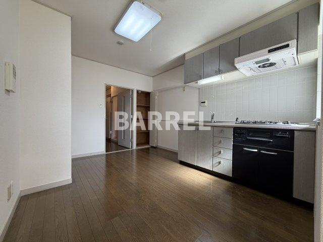 シャトー柴原の居間・リビング