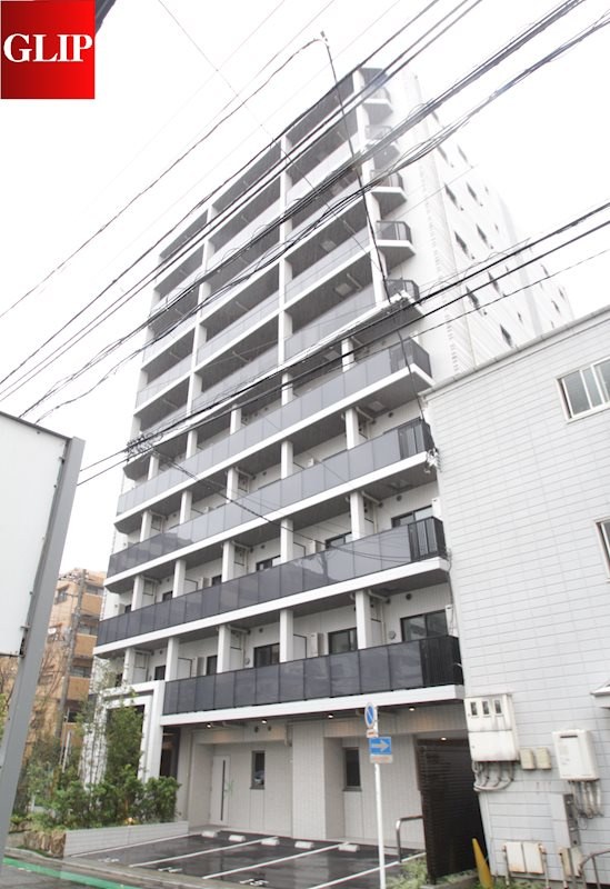 横浜市南区新川町２丁目の賃貸マンションの外観