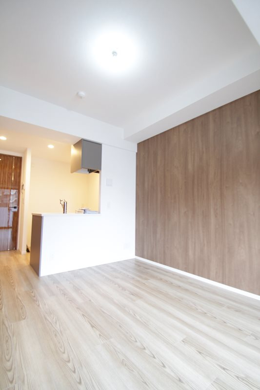 横浜市南区新川町２丁目の賃貸マンションの居間・リビング