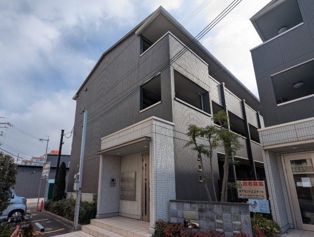 サンシャリテ向丘B棟の外観