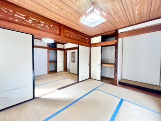 【和室】 | 西取石７丁目　中古戸建 | 2階の和室にはそれぞれ収納もございます♪