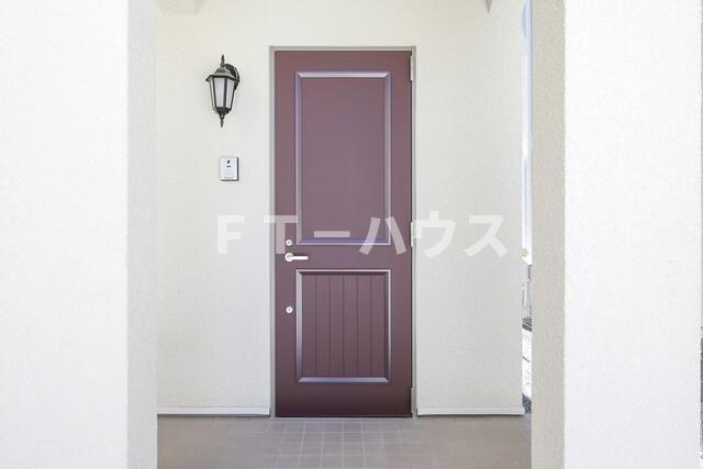 宮本４丁目戸建住宅の玄関