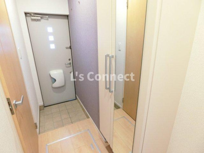 【玄関】 | ＭＡＲＫ | 背の高い下駄箱には鏡付きで身だしなみチェック。