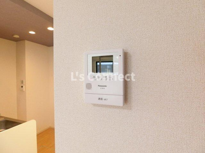 【セキュリティ】 | ＭＡＲＫ | 突然の来客もＴＶモニターホンでしっかり確認。