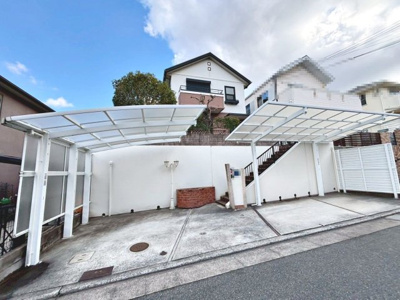 【駐車場】 | 内田町４丁目　中古戸建 | ゆとりのある洗面室ですよ♪朝の身支度もスムーズにできますね！