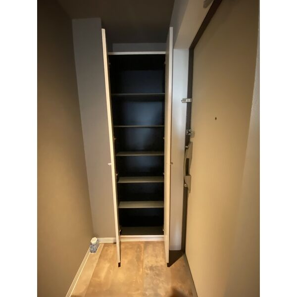 ポルタニグラ千種の玄関