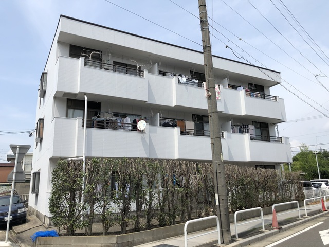 東和ハイツの外観