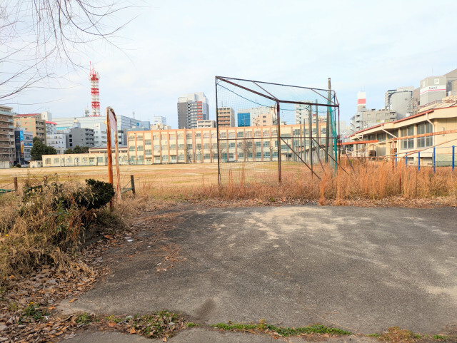 フォレスト２００１の駐車場