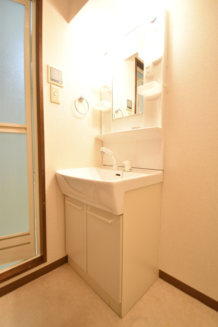 フォレスト２００１の洗面所