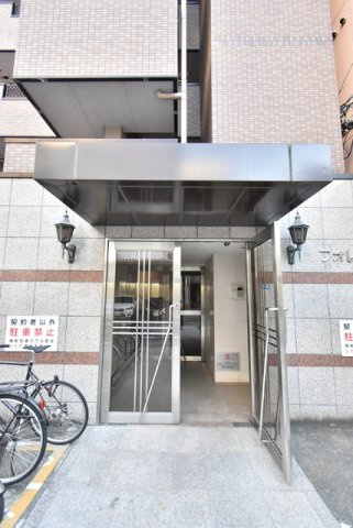 フォレスト２００１のエントランス