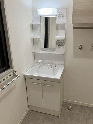 シャーメゾン伊野の独立洗面台