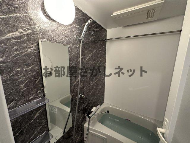 コンシェリア駒込 ＨＩＬＬＴＯＰ ＳＱＵＡＲＥの浴室