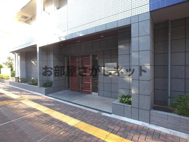 コンシェリア・デュー池袋のエントランス