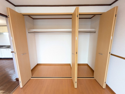 収納はクローゼット仕様