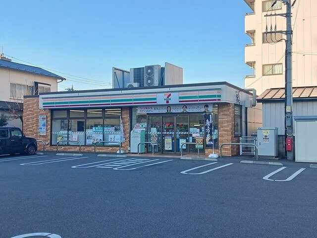 ブランノワレの周辺|セブンイレブン足立栗原４丁目店まで153m