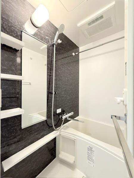 エレミ本蓮沼の浴室