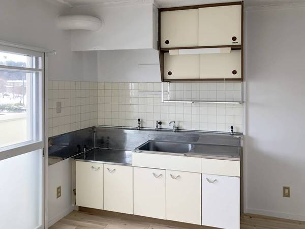 ビレッジハウス柳田第二1号棟のキッチン|ビレッジハウスの同一物件・同一タイプの間取りの写真です