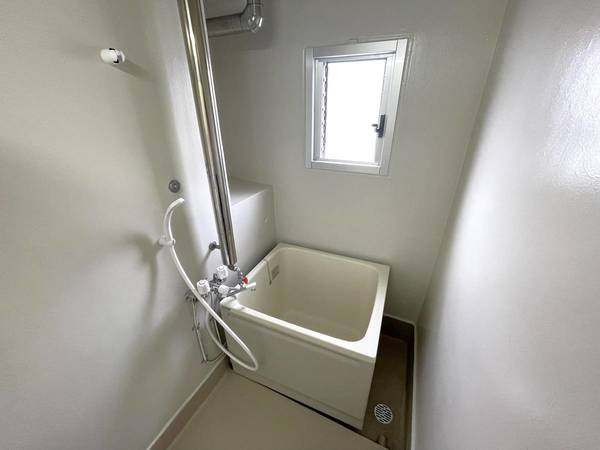 ビレッジハウス二口1号棟の浴室|モデルルームの写真です