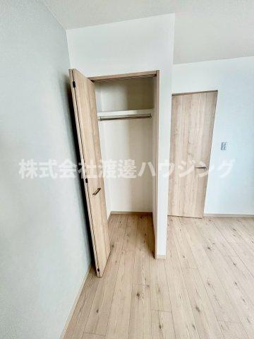 大阪市淀川区木川西３丁目のテラスの収納