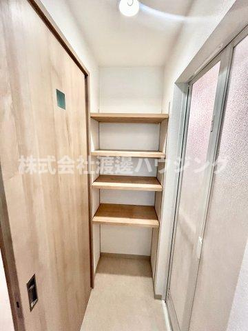 大阪市淀川区木川西３丁目のテラスの収納