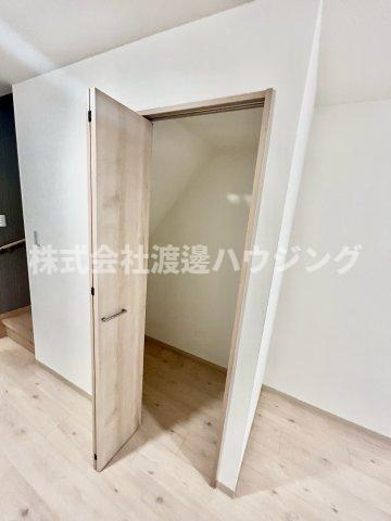 大阪市淀川区木川西３丁目のテラスの収納