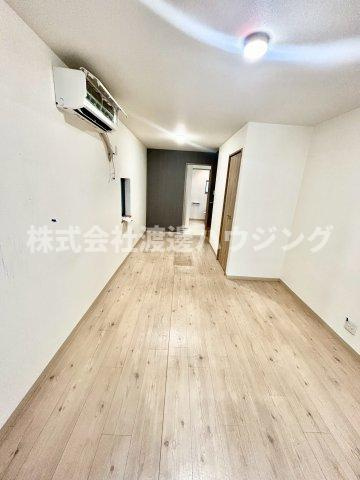 大阪市淀川区木川西３丁目のテラスの内装