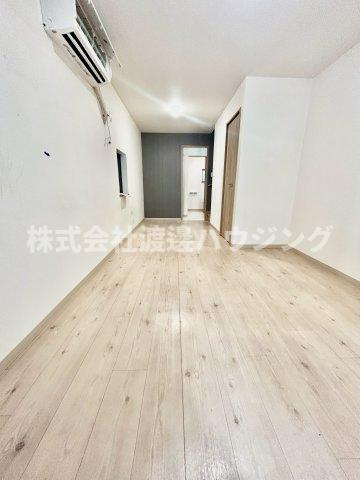 大阪市淀川区木川西３丁目のテラスの内装