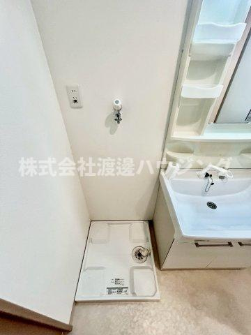 大阪市淀川区木川西３丁目のテラスの設備|室内洗濯パン