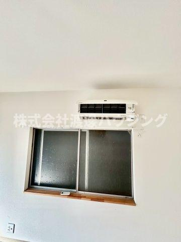 大阪市淀川区木川西３丁目のテラスのその他|窓