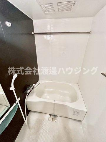 大阪市淀川区木川西３丁目のテラスの浴室