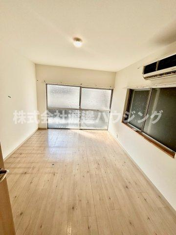 大阪市淀川区木川西３丁目のテラスの寝室