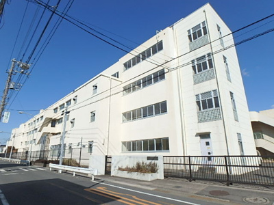 横浜市立原中学校まで600ｍ