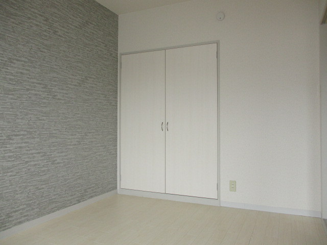 ガーデン千寿の寝室