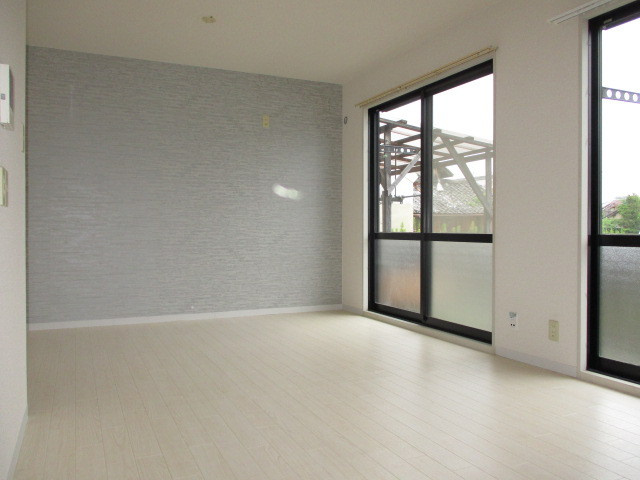 ガーデン千寿の居間・リビング