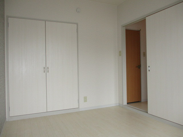 ガーデン千寿の寝室