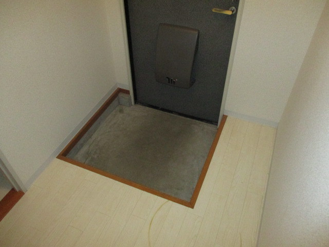 ガーデン千寿の玄関