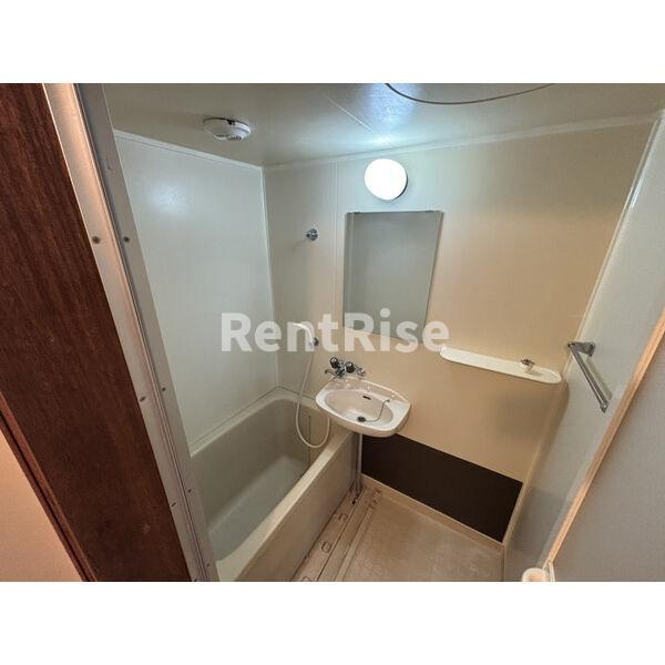 ヘルスコーポⅡの居間・リビング