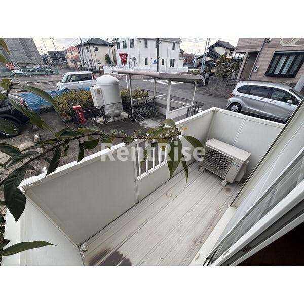 アンテプリマの駐車場