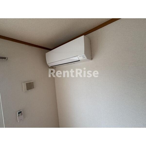 アンテプリマの居間・リビング