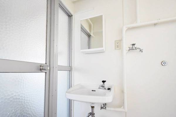 ビレッジハウス富山北1号棟の洗面所|ビレッジハウスの同一物件・同一タイプの間取りの写真です