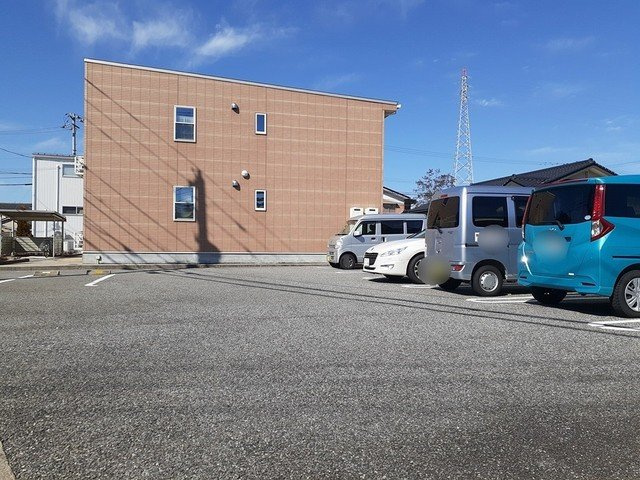 Ｃｏｌｏｒｅｒ　城川原の駐車場|カースペースがあります