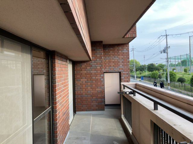 【バルコニー】 | 清川六番館