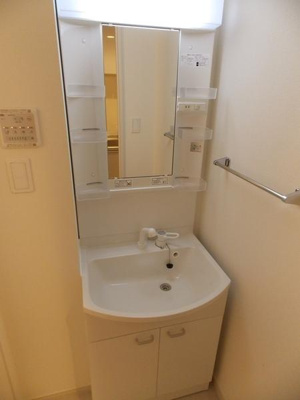 【洗面所】 | リブリ・MK | 写真は同タイプの別のお部屋のものです。